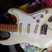 Японска китара  Hondo Stratocaster 1981, снимка 5 - Китари - 42931696