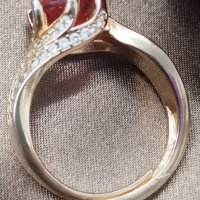 Луксозен пръстен с мойсенит, снимка 4 - Пръстени - 43710539