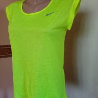 NIKE Dri-Fit, Оригинална, Размер S. Код 1837, снимка 3 - Тениски - 37261451