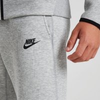 Мъжки екип Nike Tech Fleece/5 цвята/ S,M,L,XL,XXL , снимка 11 - Спортни дрехи, екипи - 43119627