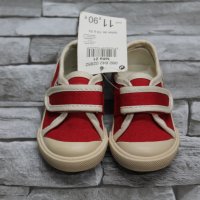 Чисто нови  детски обувки,испански