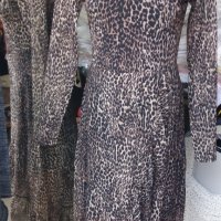 -30% Дълга рокля в леопардов принт с леко прозрачни ръкави , снимка 1 - Рокли - 39644072