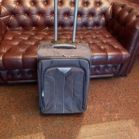 Нов куфар марка American Tourister/ Samsonite ръчен багаж, снимка 1 - Куфари - 43229596