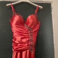 Продавам Бална рокля, снимка 1 - Рокли - 43061218