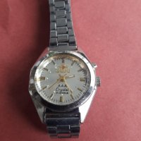 Стар дамски механичен часовник -Ориент, снимка 1 - Антикварни и старинни предмети - 26579534