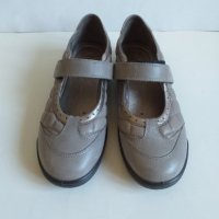Обувки за момиче ECCO ест.кожа Размер 34, снимка 1 - Детски обувки - 26614091