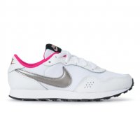 Nike - MD Valiant Оригинал Код 702, снимка 1 - Маратонки - 36800160