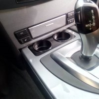 BMW E60/E61 FACELIFT Cup Holder - БМВ Е60/Е61 фейслифт поставка за чаши, снимка 1 - Аксесоари и консумативи - 37379980