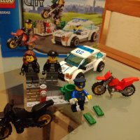 Конструктор Лего - модел LEGO City 60042 - High Speed Police Chase, снимка 6 - Конструктори - 38247101