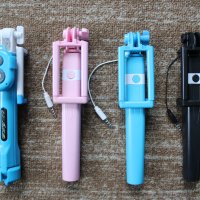 (Bluetooth)Selfie Stick/(Блутут)Селфи стик за всички видове смартфони, снимка 1 - Калъфи, кейсове - 12947575