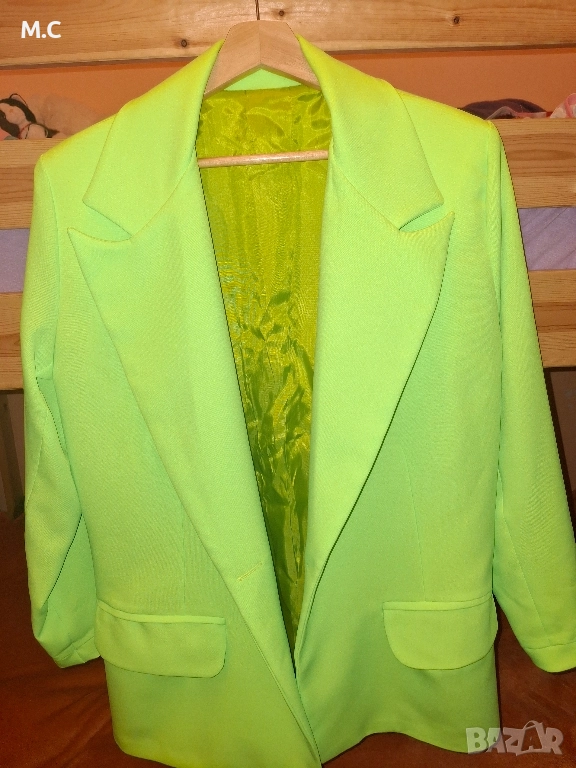 Дамско сако електриково зелен цвят, снимка 1