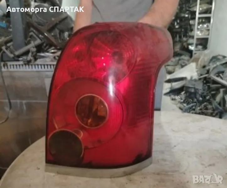 заден стоп Toyota avensis ляв/десен , снимка 1