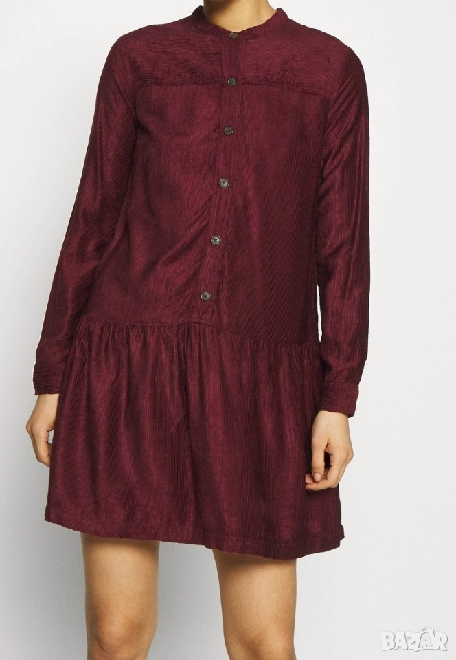 Виненочервена рокля , снимка 1