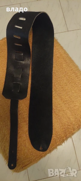 продавам  изгодно професионални  колани за  китара и бас китара -естествена  кожа  китара - , снимка 1