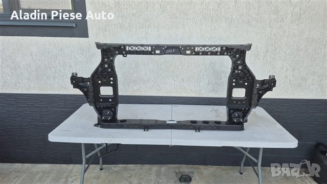 Скоба за преден панел Kia Sportage 5 NQ5 година 2022 2023 2024 2025 код 64101R2000; 64101-R2000, снимка 1