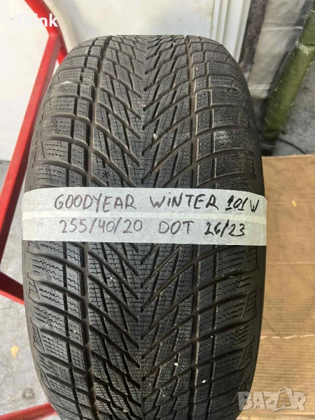 Гума Goodyear Winter 255/40/20, снимка 1