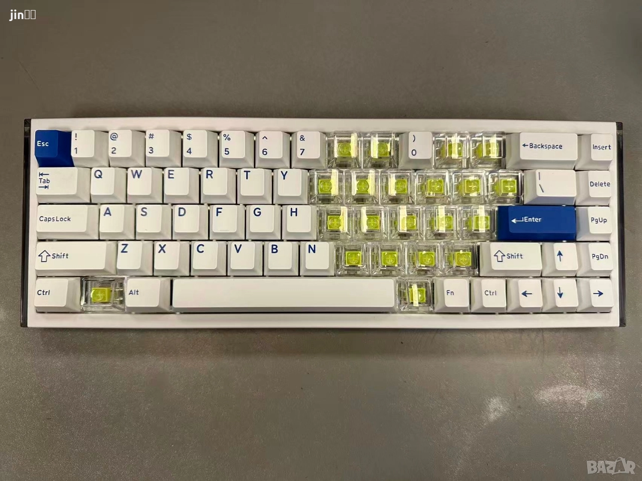 Dareu cool 68 магнитни суичове клавиатура, снимка 1