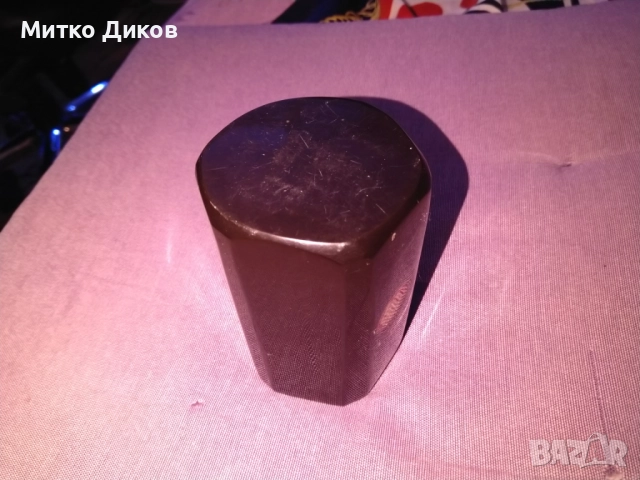 Бакелитова чаша винтидж шестоъгълна Н-97мм фи 65мм, снимка 4 - Антикварни и старинни предмети - 52789199