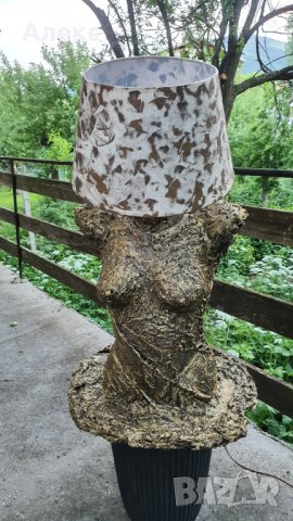 Авторска скулптура, Голо женско тяло–ЛАМПА, 20кг, снимка 6 - Настолни лампи - 37056486