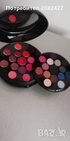 грим Douglas

, снимка 2 - Комплекти и лотове - 32550483