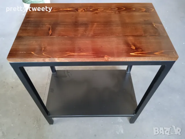 Метален стелаж/масичка с дървен плот