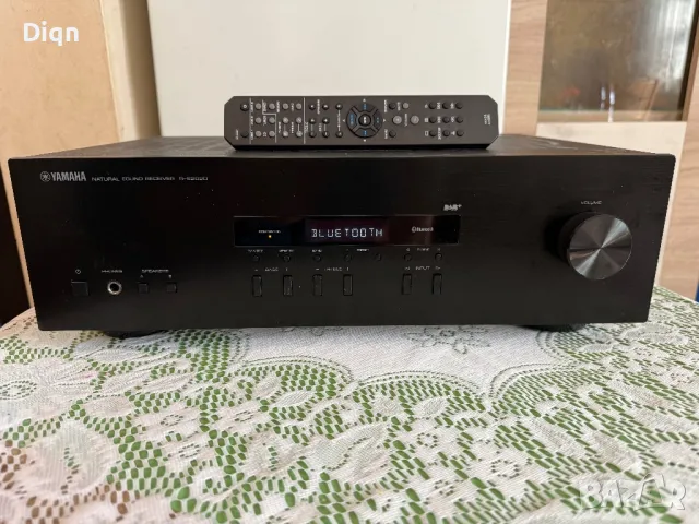 Yamaha R-S202D Bluetooth , снимка 3 - Ресийвъри, усилватели, смесителни пултове - 49394566