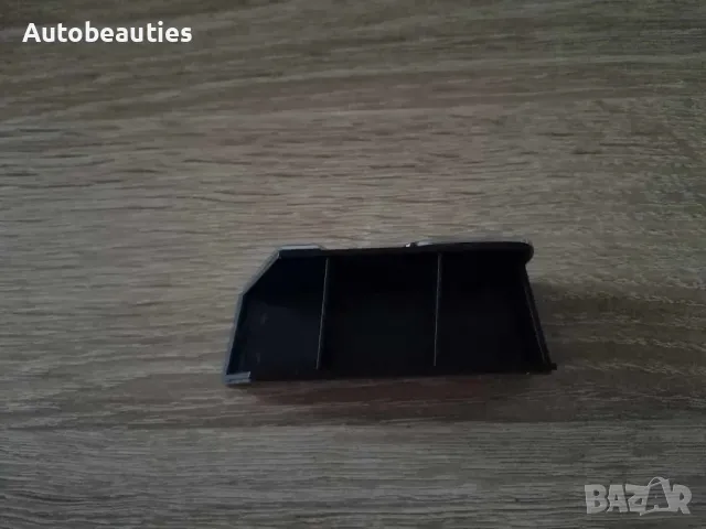 Предна решетка сребриста емблема Volkswagen V6, снимка 6 - Аксесоари и консумативи - 48223957