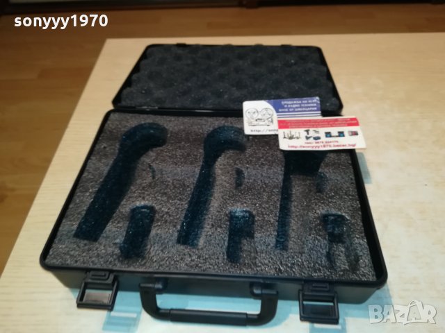 BEHRINGER NEW MODEL-КУФАР 1801221401