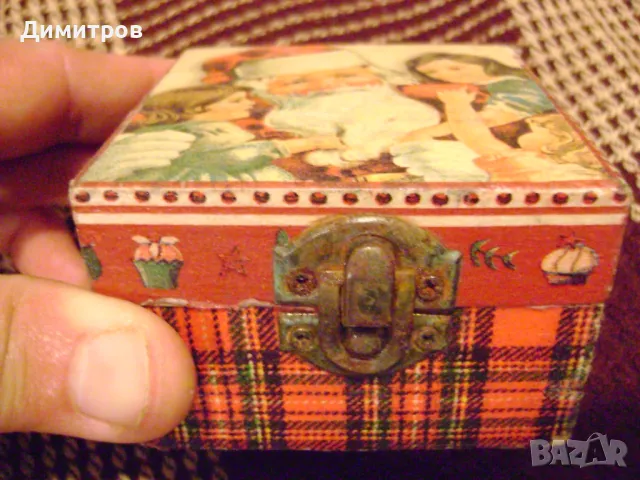 РЕТРО КУТИЙКА ОТ СССР , снимка 2 - Антикварни и старинни предмети - 50006200
