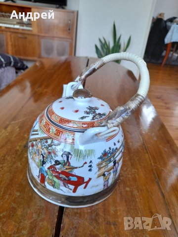 Стар порцеланов чайник, снимка 4 - Антикварни и старинни предмети - 40874284