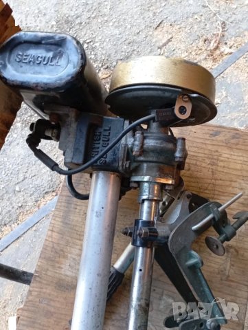 Извънбордов двутактов двигател за лодка British Seagull, 3 конски сили, произведен в Пуул, Англия, снимка 1
