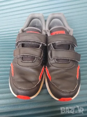 ADIDAS 100% оригинални детски маратонки, 32 номер , снимка 2 - Детски маратонки - 49852697