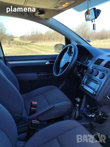 Vw Touran 1.9 Tdi , снимка 10 - Автомобили и джипове - 49414629