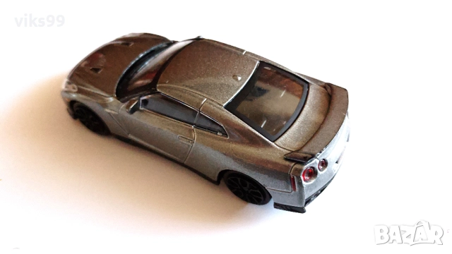 2017 Nissan GT-R GREY Bburago - Мащаб 1:43, снимка 3 - Колекции - 52865823