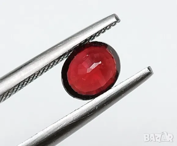 Рядък ненагряван кърваво червен рубин с VS чистота - 0.48кт.! Сертифициран! Нов!, снимка 6 - Други - 50028081