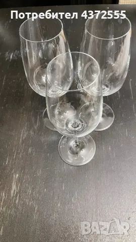Чаши за вино