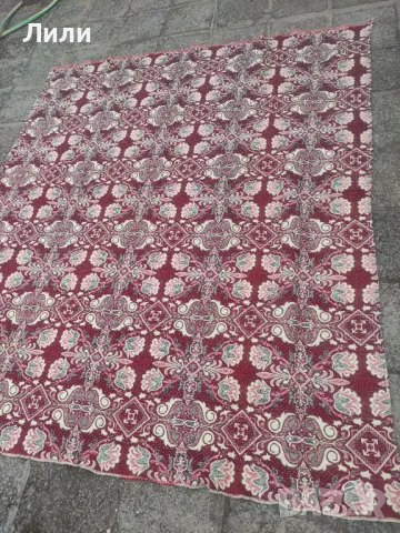 Две черти, ретро пътеки, снимка 3 - Покривки за легло - 47567126