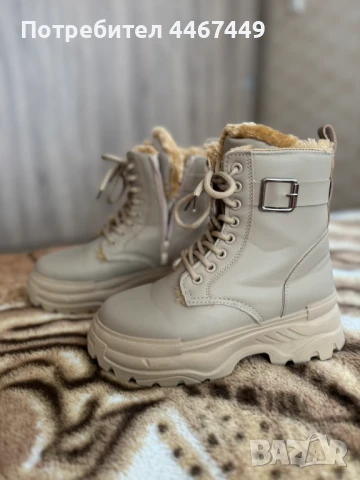 НОВИ Боти с пух, номер 36