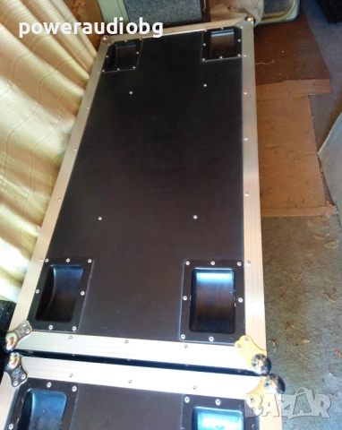 Качествен Италиански Транспортен Кейс Case - 2бр, снимка 6 - Ресийвъри, усилватели, смесителни пултове - 52913605