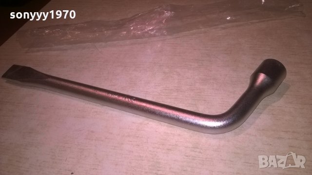 17ММ КЛЮЧ ЗА ГУМИ-15ЛВ-ЯК УСИЛЕН, снимка 4 - Аксесоари и консумативи - 27647052