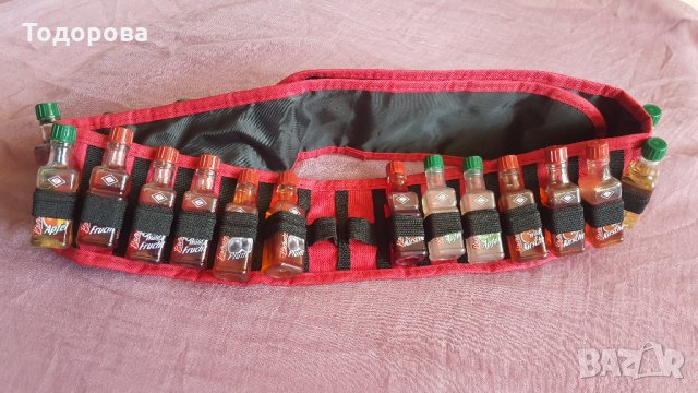 Мини бутилчици във фирмен патрондаж, снимка 3 - Антикварни и старинни предмети - 26603210