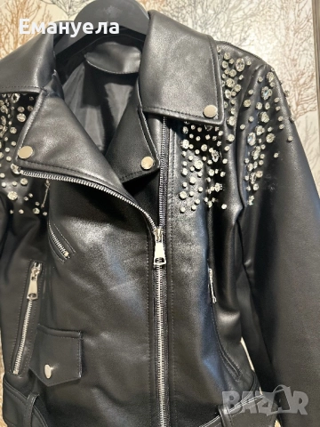 Дамско кожено яке с камъни ново, снимка 3 - Якета - 51632412