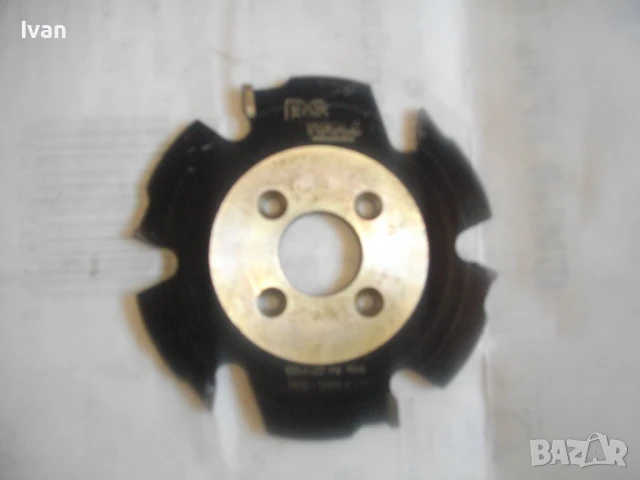 НИДЕРЛАНДСКИ ДИСК ЗА БИСКВИТ МАШИНА НУТ ФРЕЗА 100Х4Х22мм BS TOOOLS ПОЧТИ НОВ С ТВЪРДОСПЛАВНИ ЧАСТИЦИ, снимка 4 - Други инструменти - 51000521