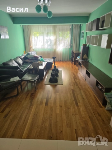 3-стаен Гео Милев, снимка 1