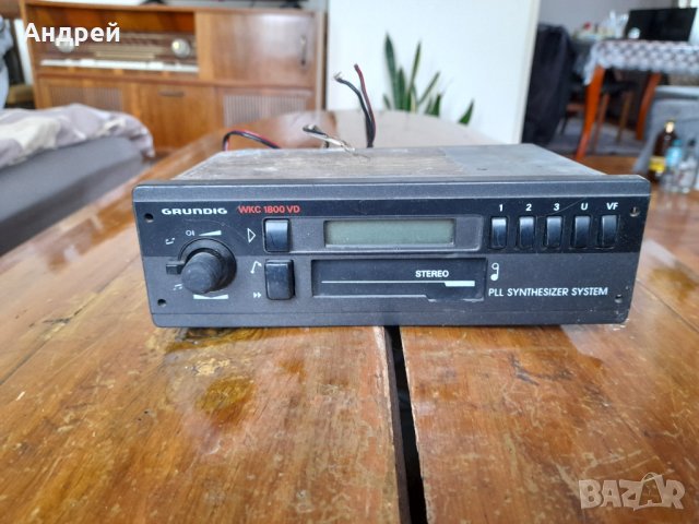 Старо автомобилно радио,радиокастофон Grundig