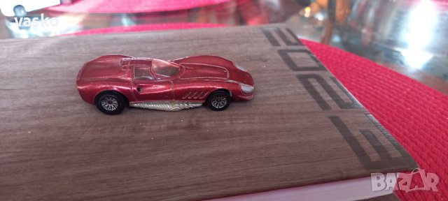 Design by Tom Meade, снимка 4 - Колекции - 39659742