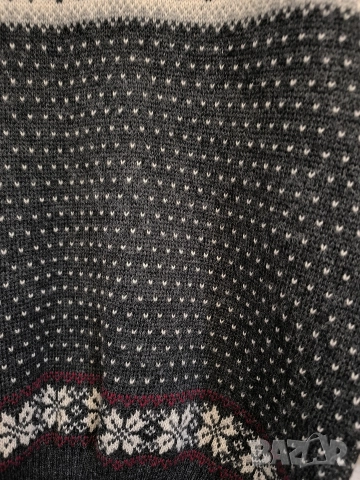 вносен вълнен пуловер Норвегия размер M като нов, снимка 3 - Пуловери - 52904787