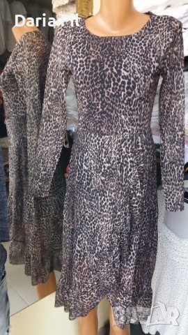 -30% Дълга рокля в леопардов принт с леко прозрачни ръкави 