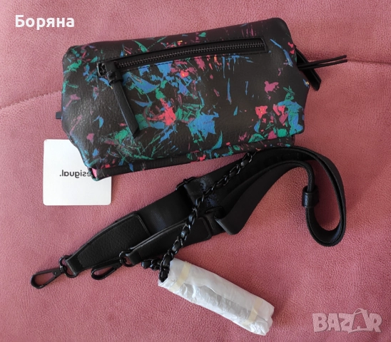 Desigual нова малка пъстра чанта , снимка 10 - Чанти - 52238209