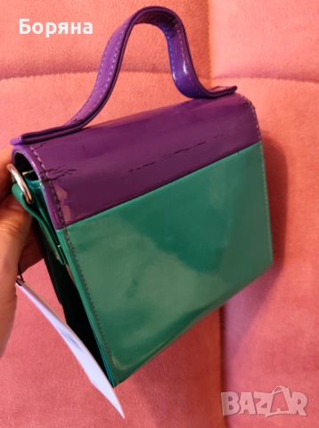 Local Heroes нова с етикет малка чанта с дефект, снимка 3 - Чанти - 53501742